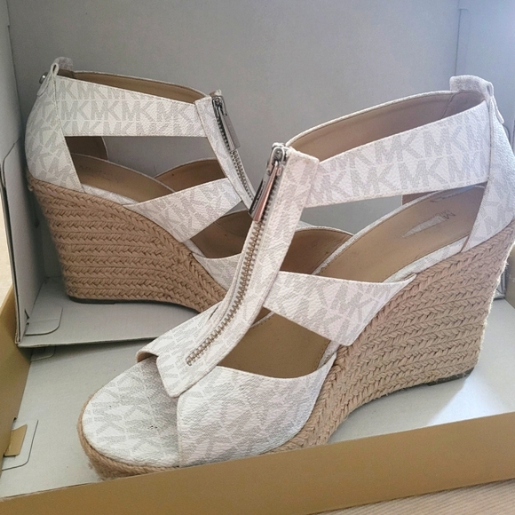 Michael Kors Wedge Sandals - Picture 1 of 3